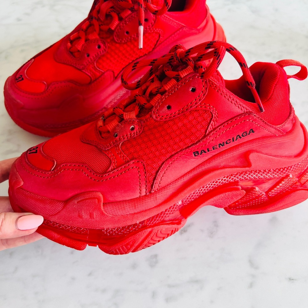 Balenciaga Red Sneakers with Chunky Sole and Sock-Like Fit - Picture 3 of 5